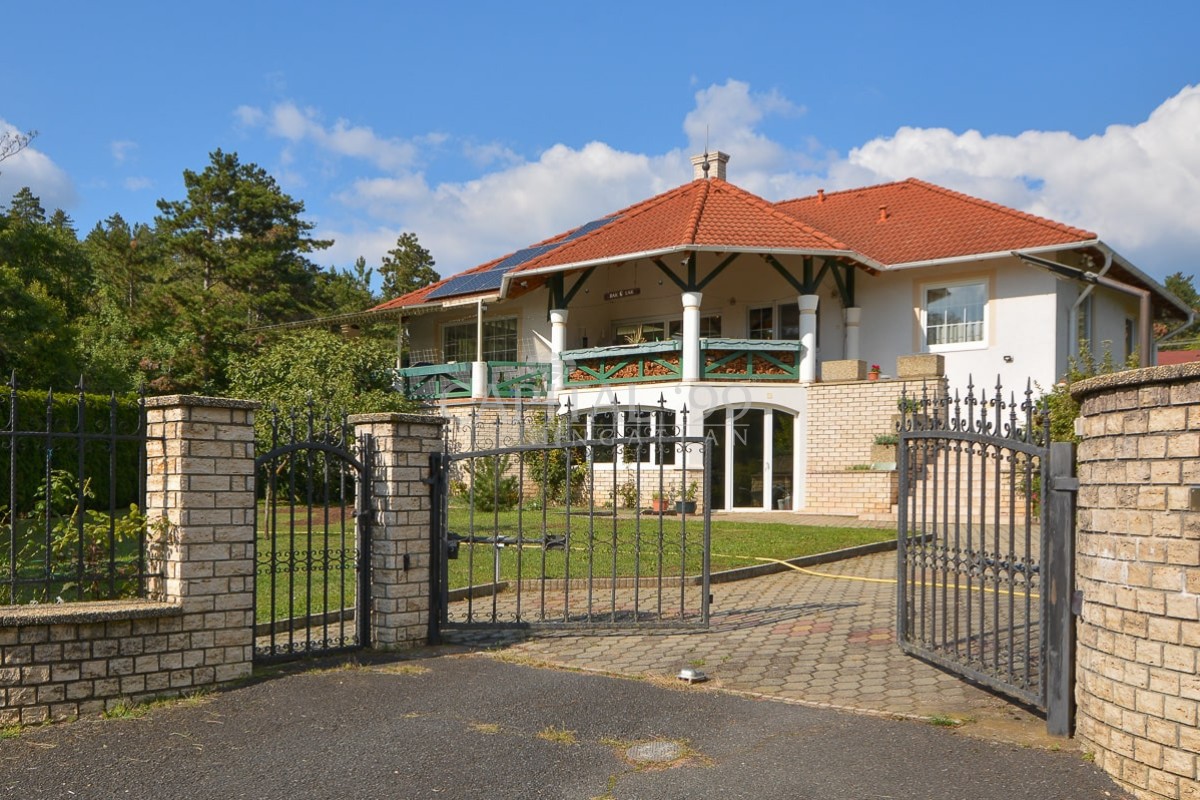 Családi ház - 4339